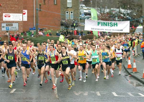 The popular Dewsbury 10K road race has again attracted a full entry of 1,300 runners.