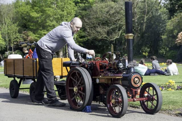 Picture by Allan McKenzie/YWNG - 01/05/17 - Press - Crows Nest Park Car Rally, Crows Nest Park, Dewsbury, England - An old steam engine at the Crows Nest Park car rally.