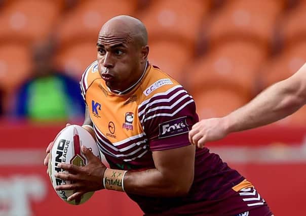 Wayne Reittie scored two tries as Batley secured the derby bragging rights with victory over Dewsbury on Boxing Day.