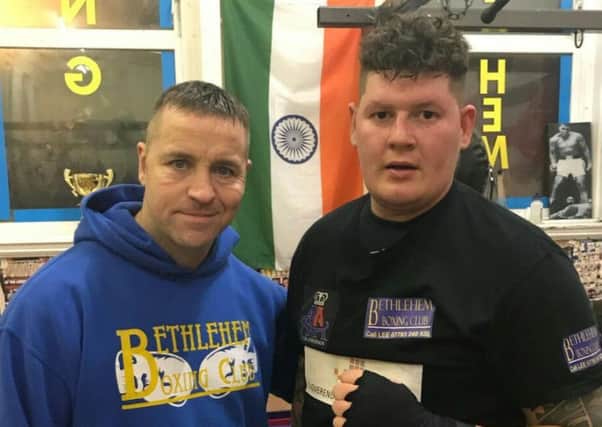 Trainer Lee Murtagh is using his wealth of experience in professional boxing to coach Dewsbury cruiserweight Aidan Anderson, who makes his debut in Bradford on February 24.