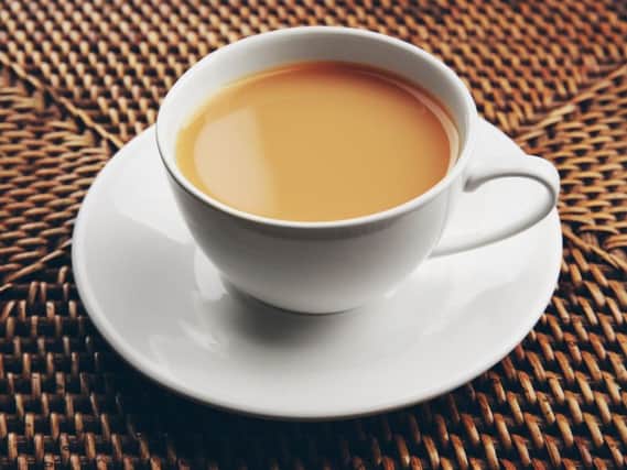 According to science there is a correct procedure for making a good cup of tea, but  there are a variety of different methods out there, so which is the best way to make a proper cuppa?